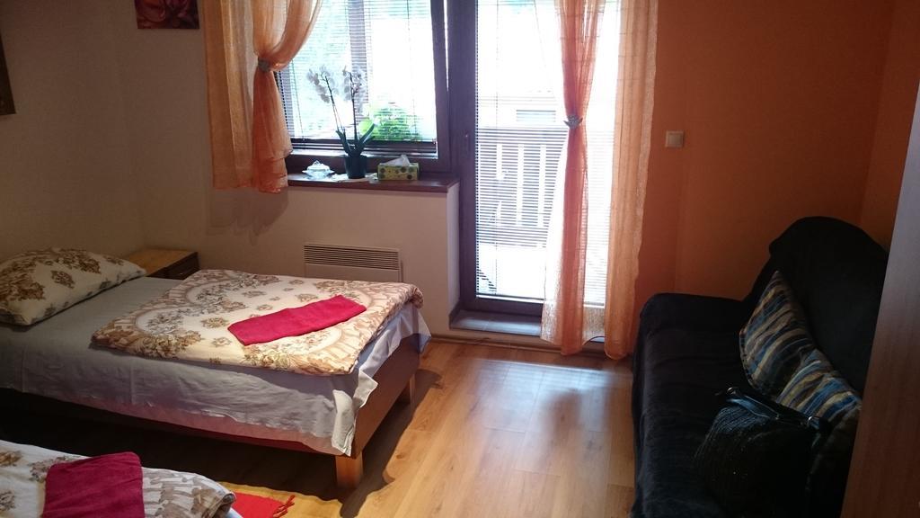 FATRAPARK 1 U SOVIČKY štúdio, kuchynka, kúpeľňa,s balkónom grátis parkovanie v podzemnej garáži Ruzomberok Exterior foto