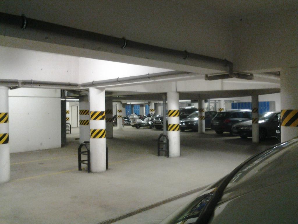 FATRAPARK 1 U SOVIČKY štúdio, kuchynka, kúpeľňa,s balkónom grátis parkovanie v podzemnej garáži Ruzomberok Exterior foto
